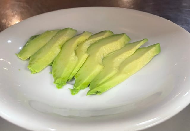 Side Avo.