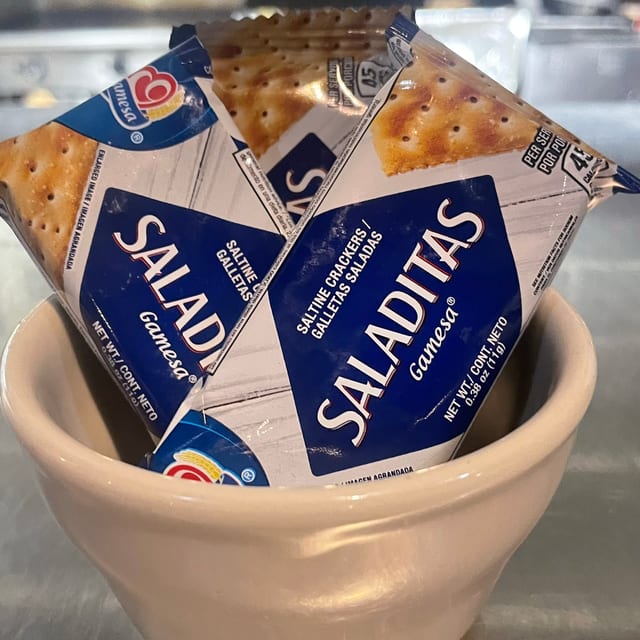 Crackers (3).