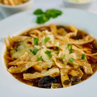 MED TORTILLA SOUP