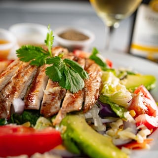 DELUXE SALAD